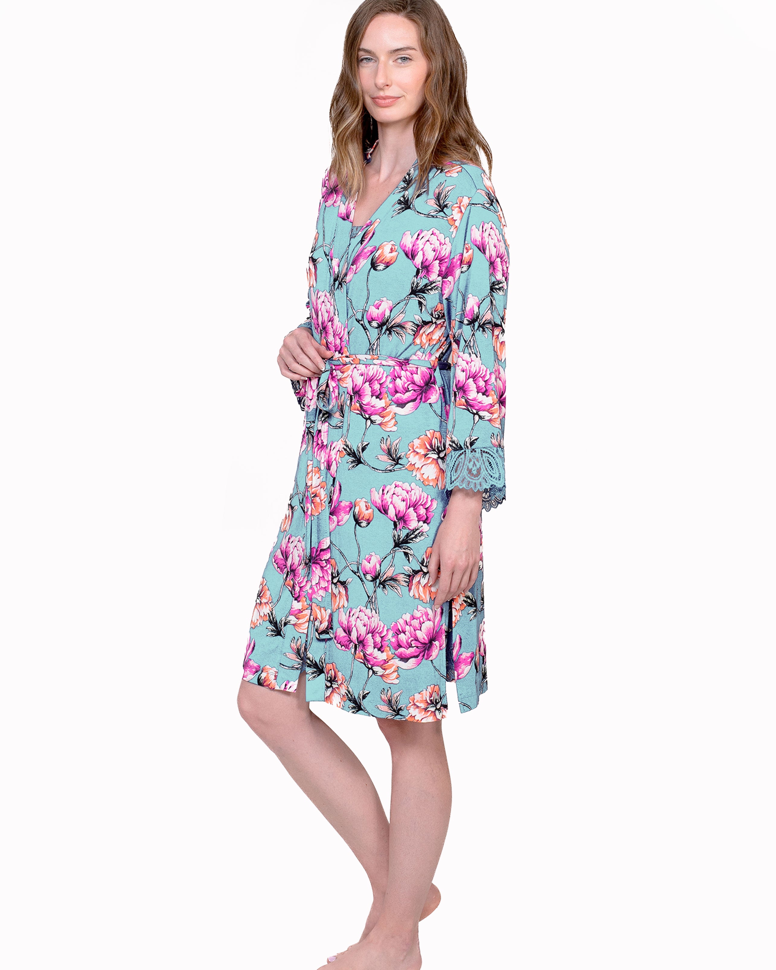 Lace 3/4 Sleeve Robe