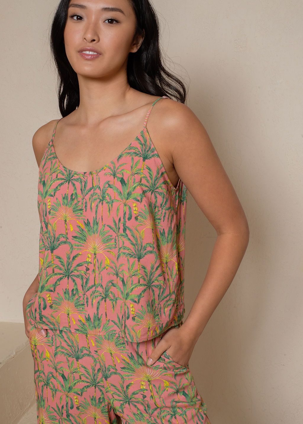 SILK LIKE VISCOSE FRONT LINED CAMI
