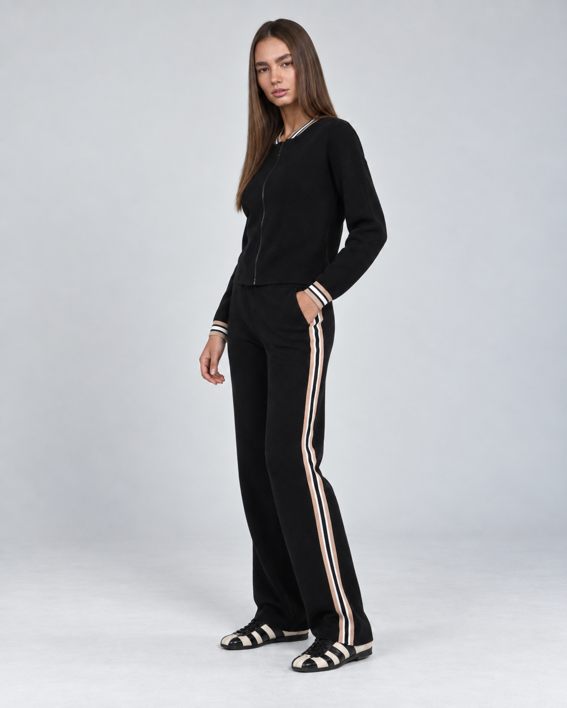 SOFT KNIT ATHLETIC STRAIGHT LEG PANT