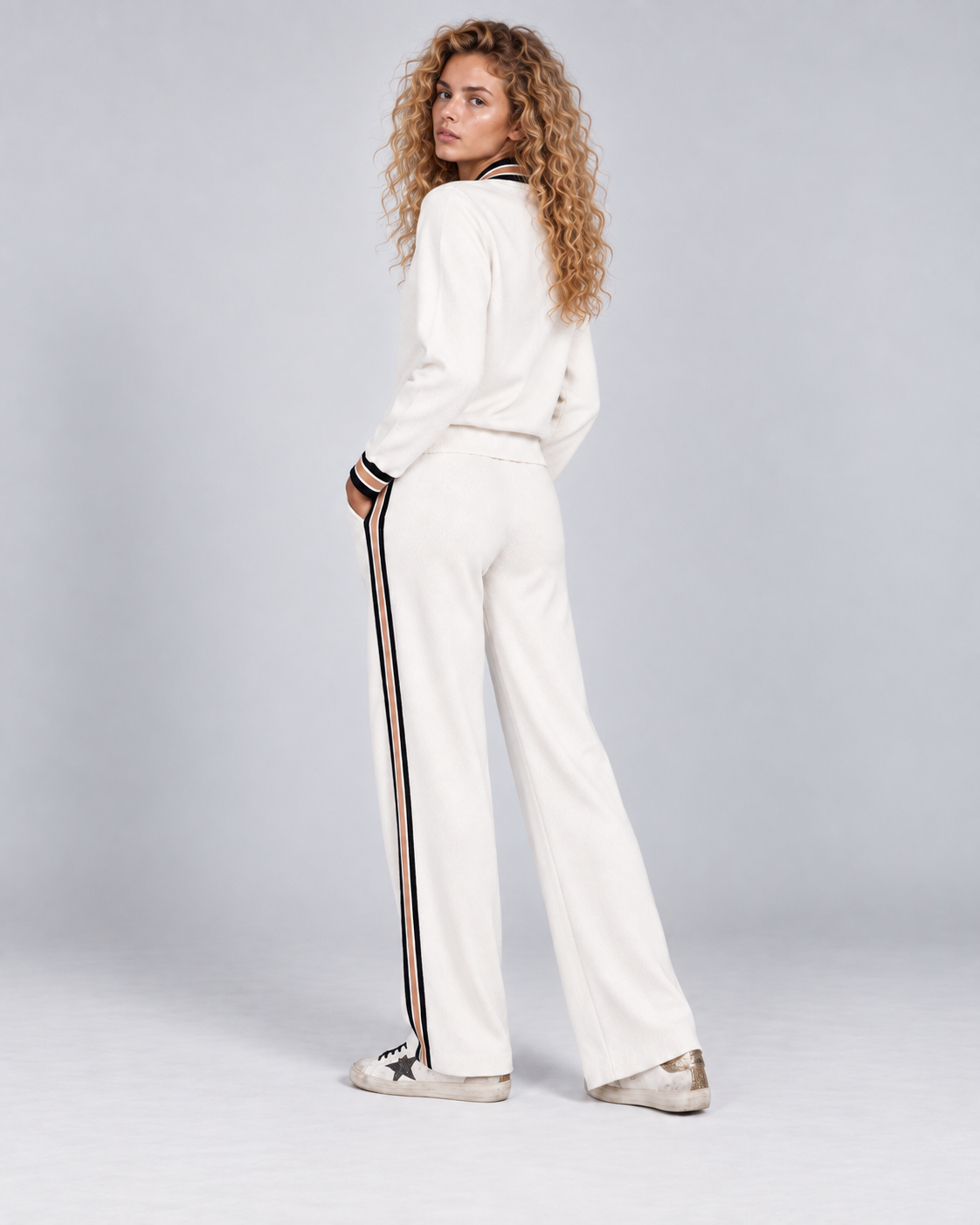 SOFT KNIT ATHLETIC STRAIGHT LEG PANT