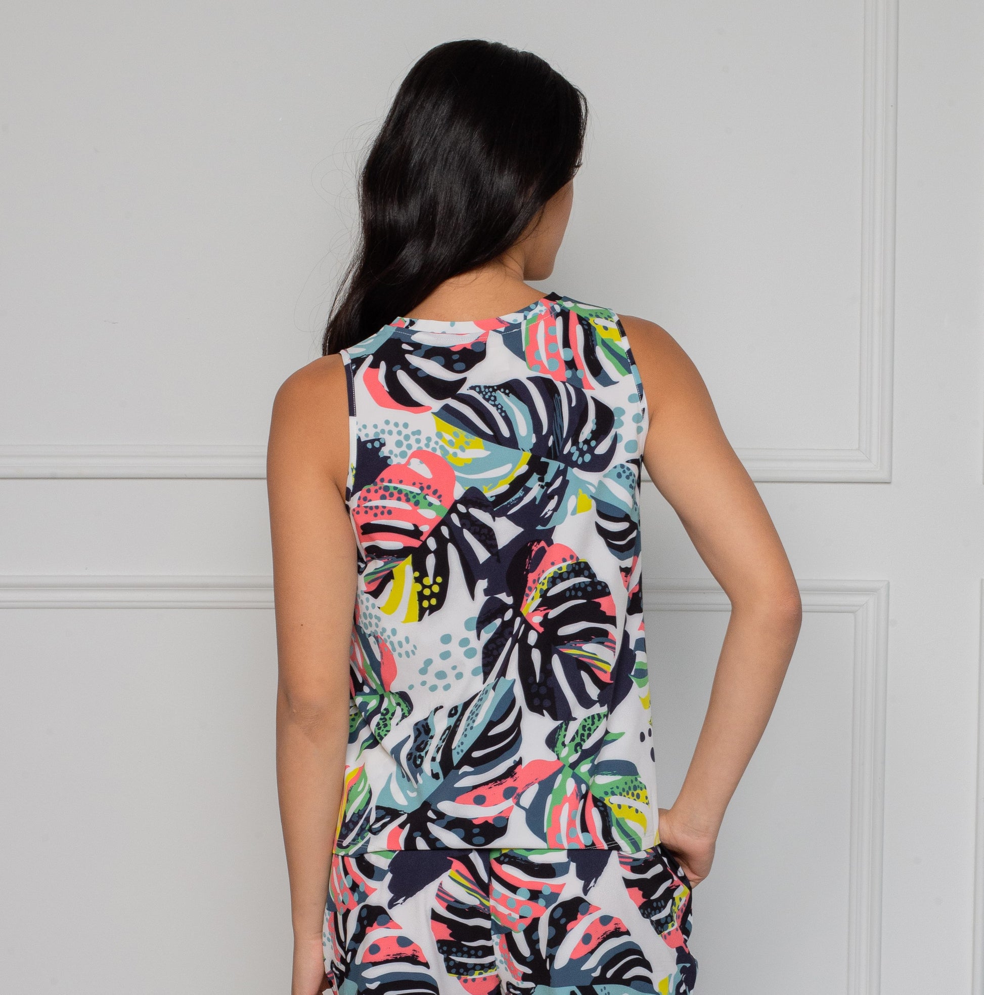 4-WAY STRETCH TANK