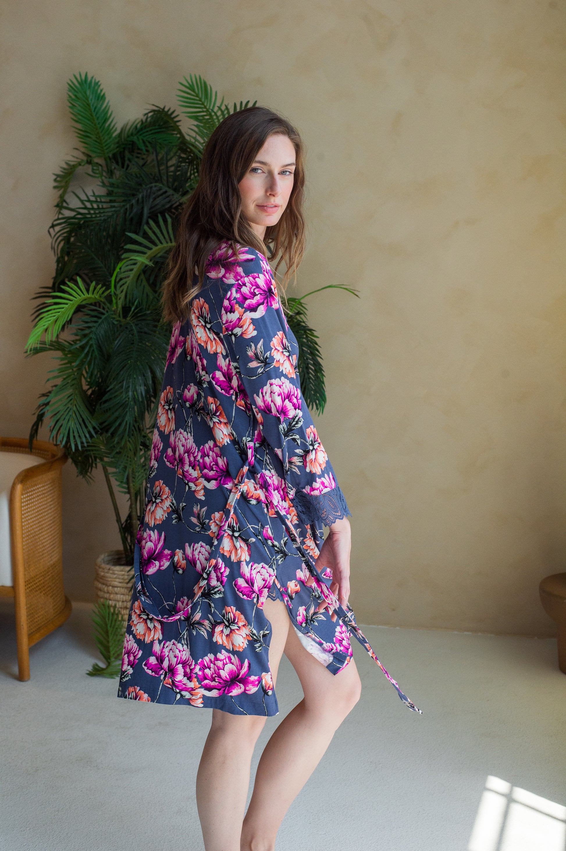 Lace 3/4 Sleeve Robe