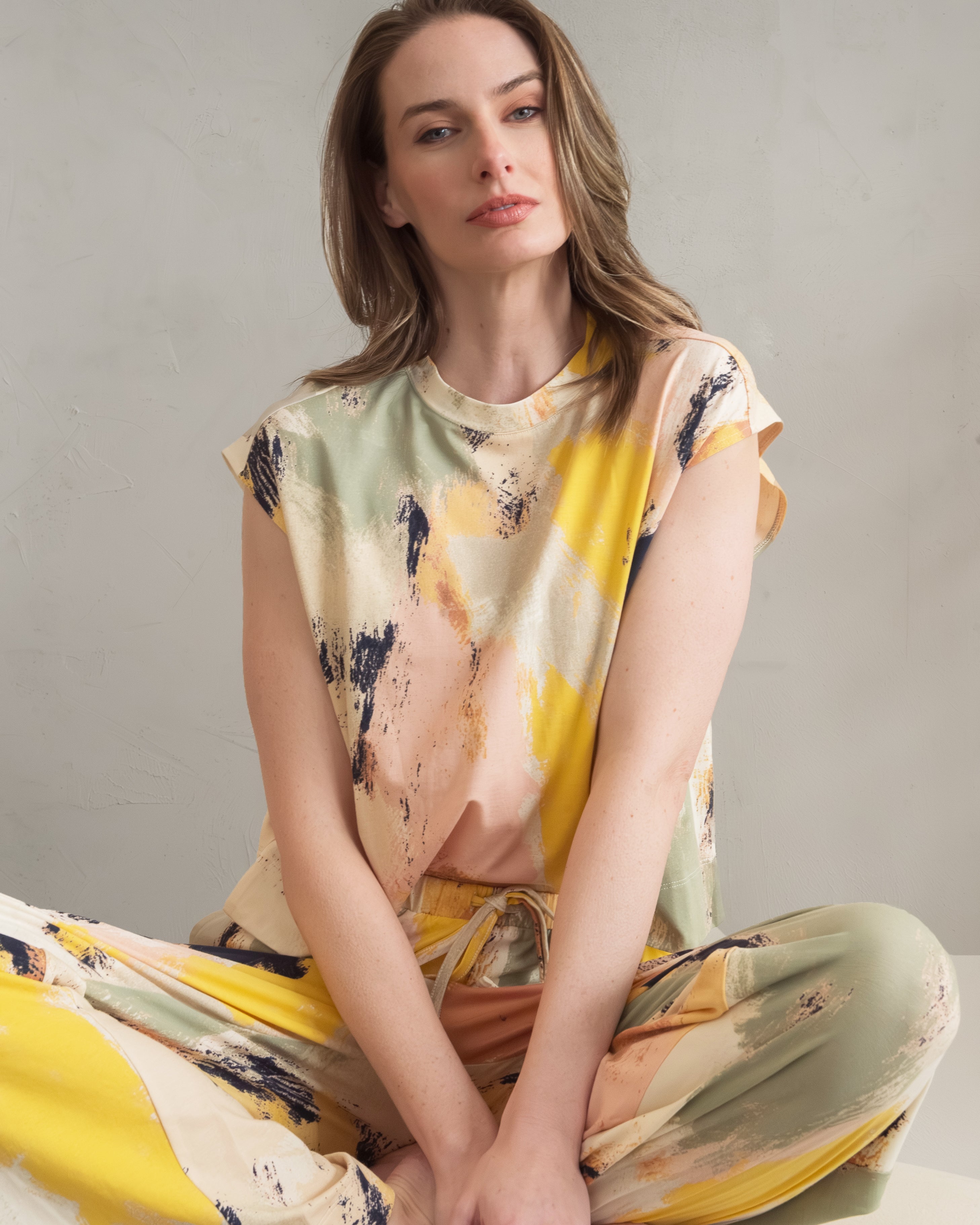 Marble Mock Neck Top With High Waist Pant Set