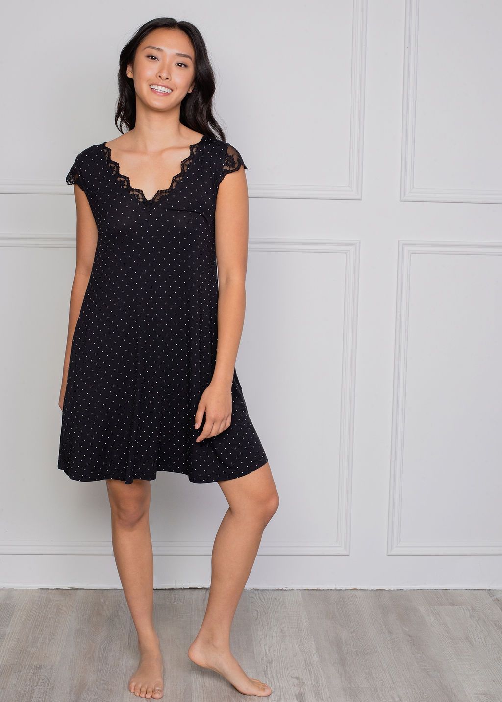 LACE SLEEP DRESS