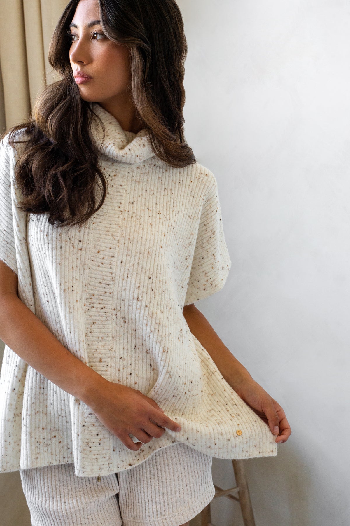 SWEATER RIB OVERSIZED TURTLENECK PONCHO - LATTELOVE Co.