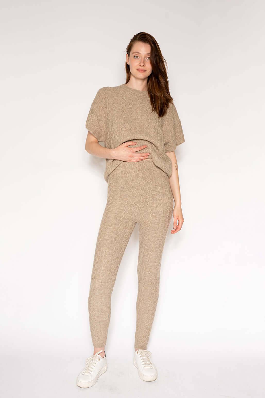 CABLE KNIT SWEATER LEGGING