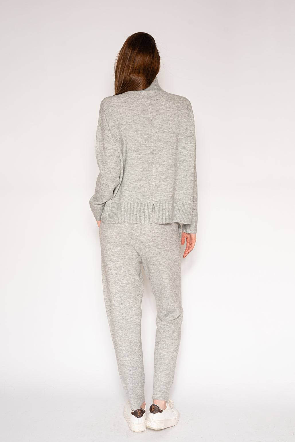 OVERSIZED TURTLENECK - LATTELOVE Co.