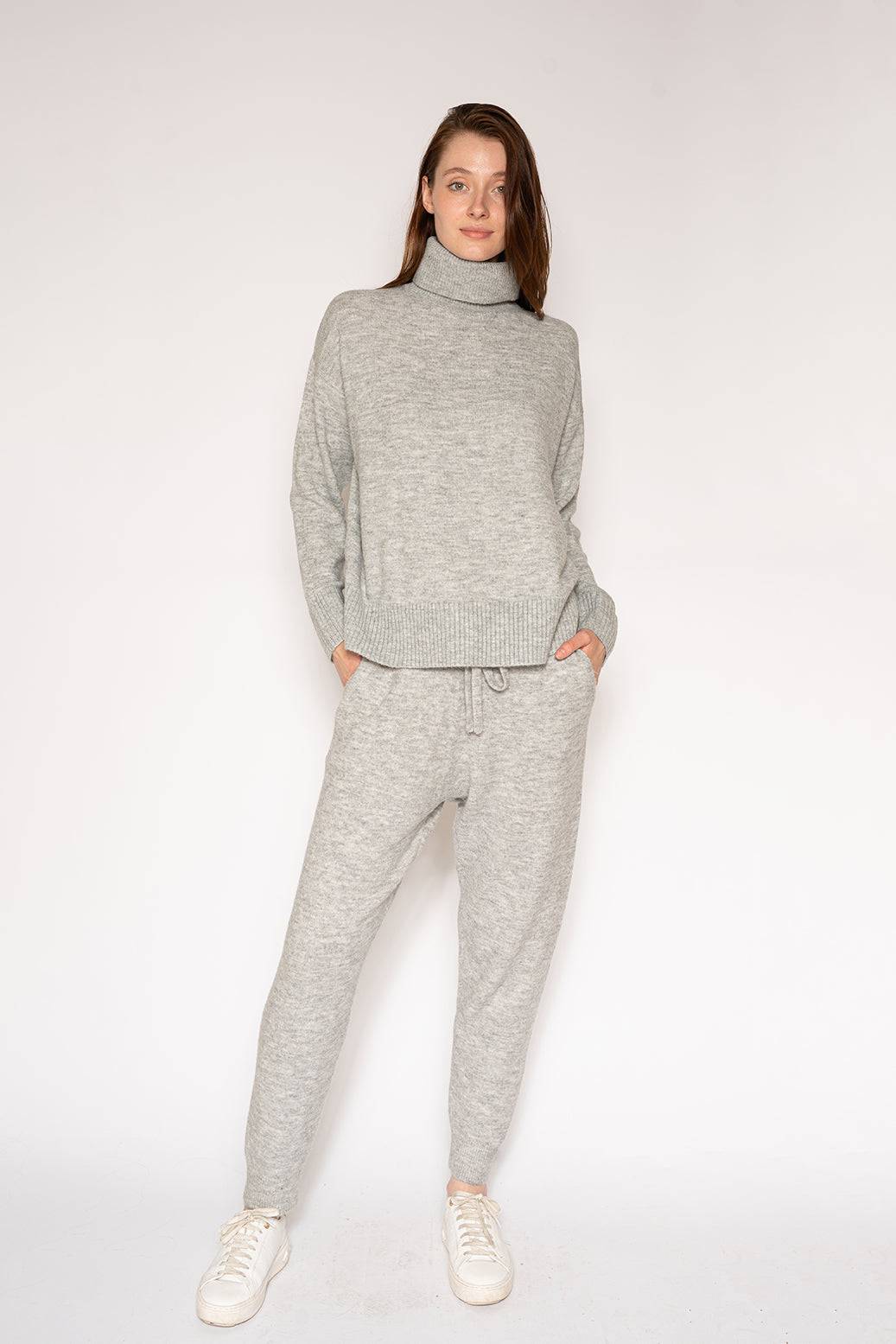 OVERSIZED TURTLENECK - LATTELOVE Co.