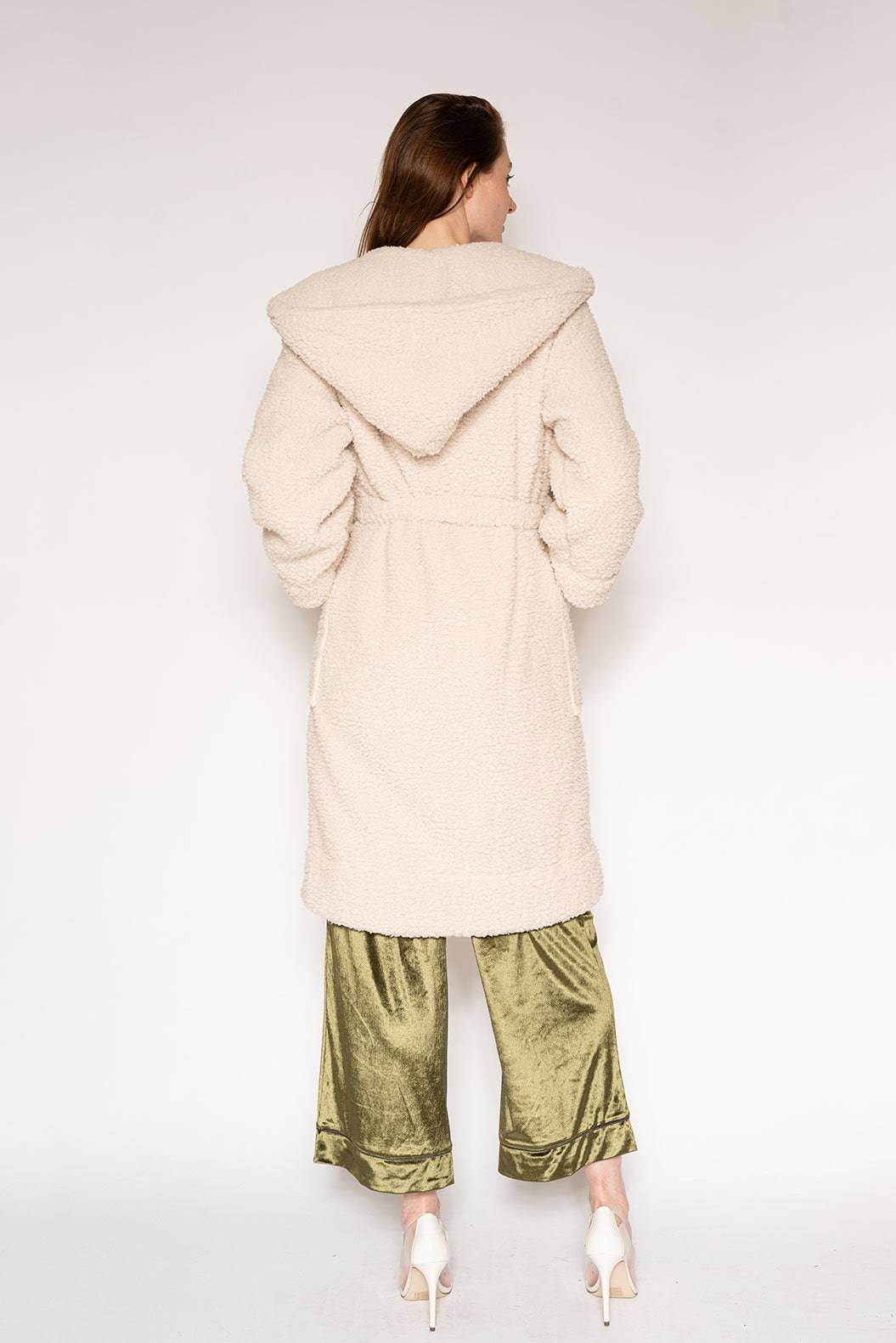 MID-LENGTH SHERPA ROBE WITH HOOD - LATTELOVE Co.