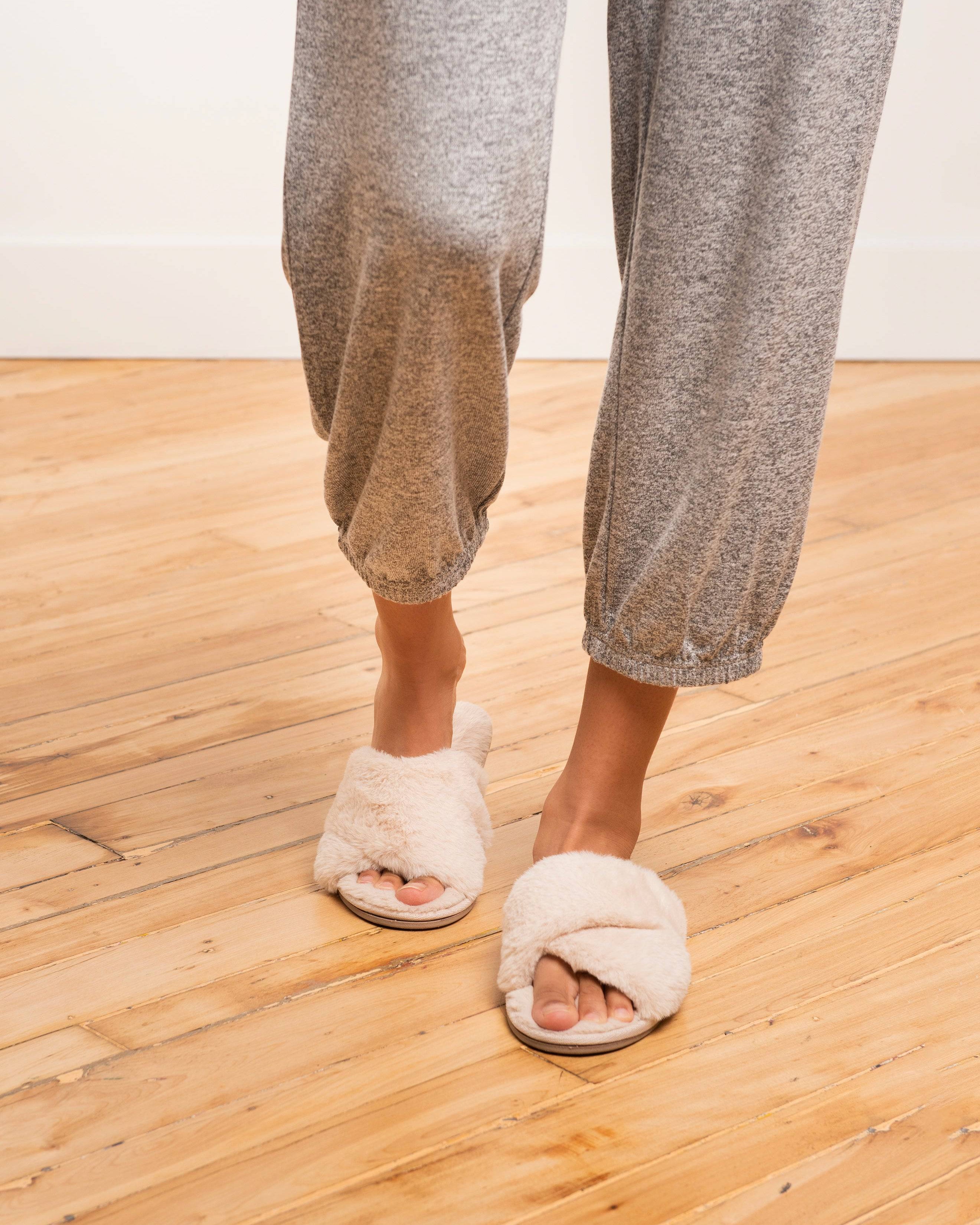Faux Fur Slipper - LATTELOVE Co.