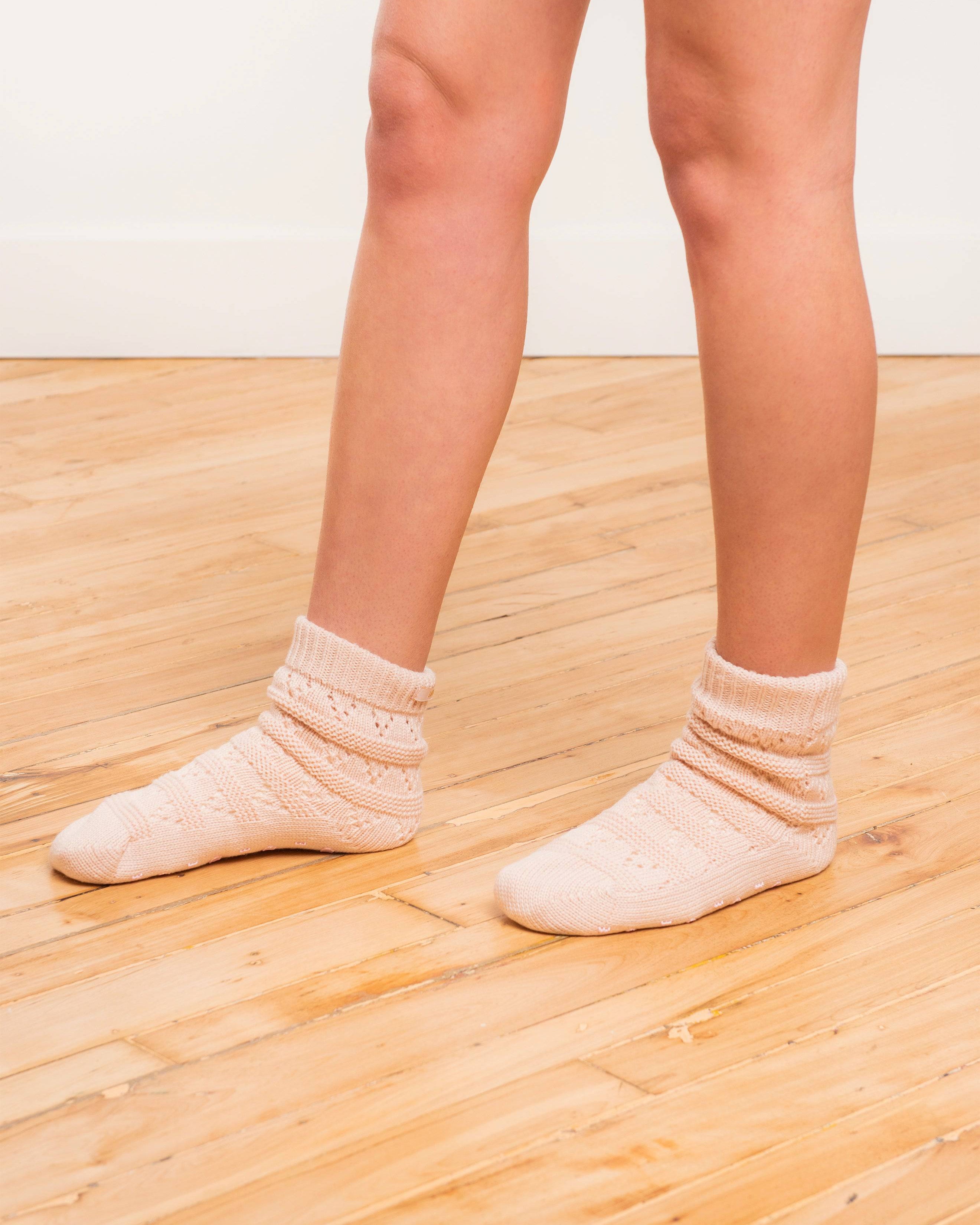 Pointelle Short Length Slipper Socks - LATTELOVE Co.