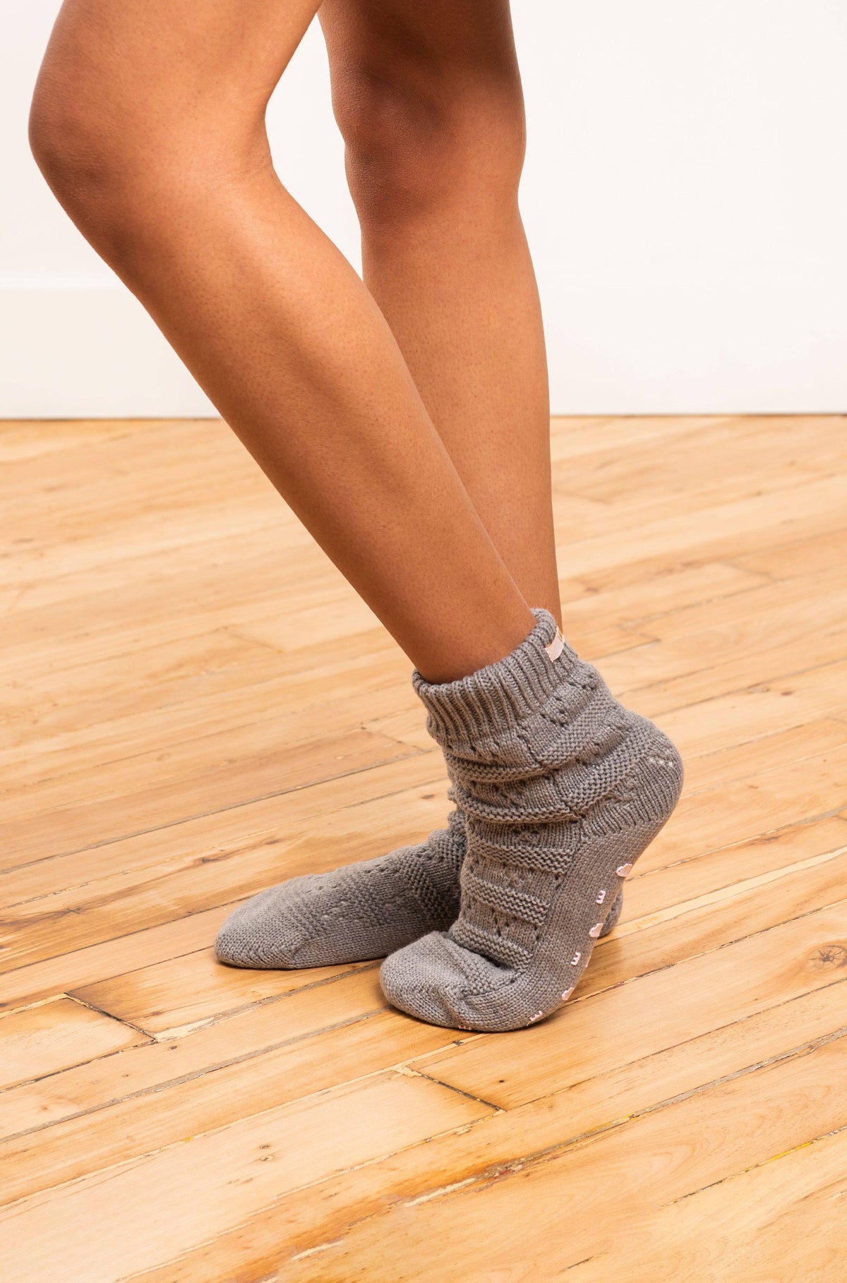 Pointelle Short Length Slipper Socks - LATTELOVE Co.