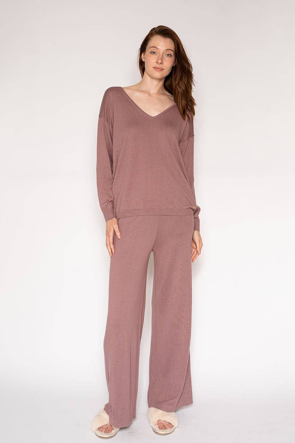 SWEATER KNIT LS V-NK PULLOVER - LATTELOVE Co.
