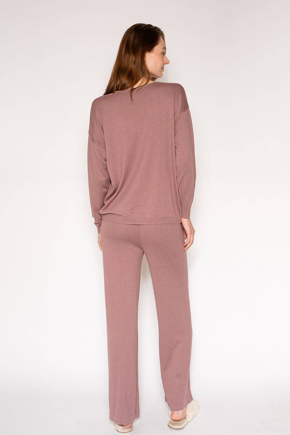 SWEATER KNIT LS V-NK PULLOVER - LATTELOVE Co.