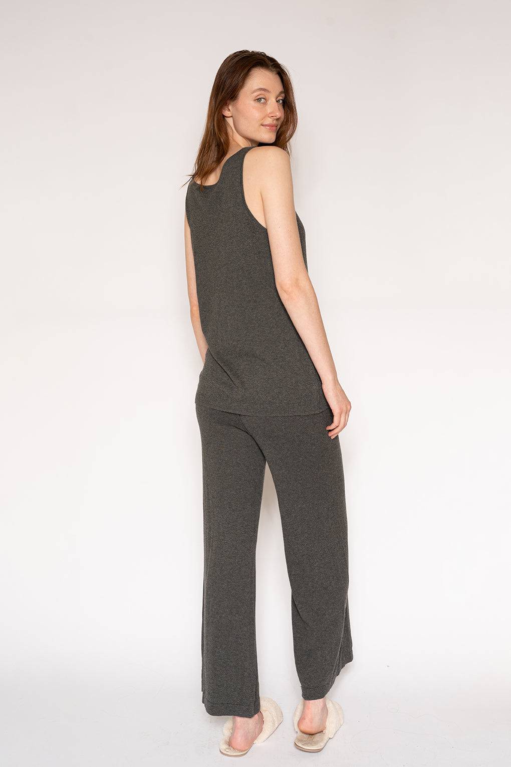 Sweater Knit Tank - LATTELOVE Co.