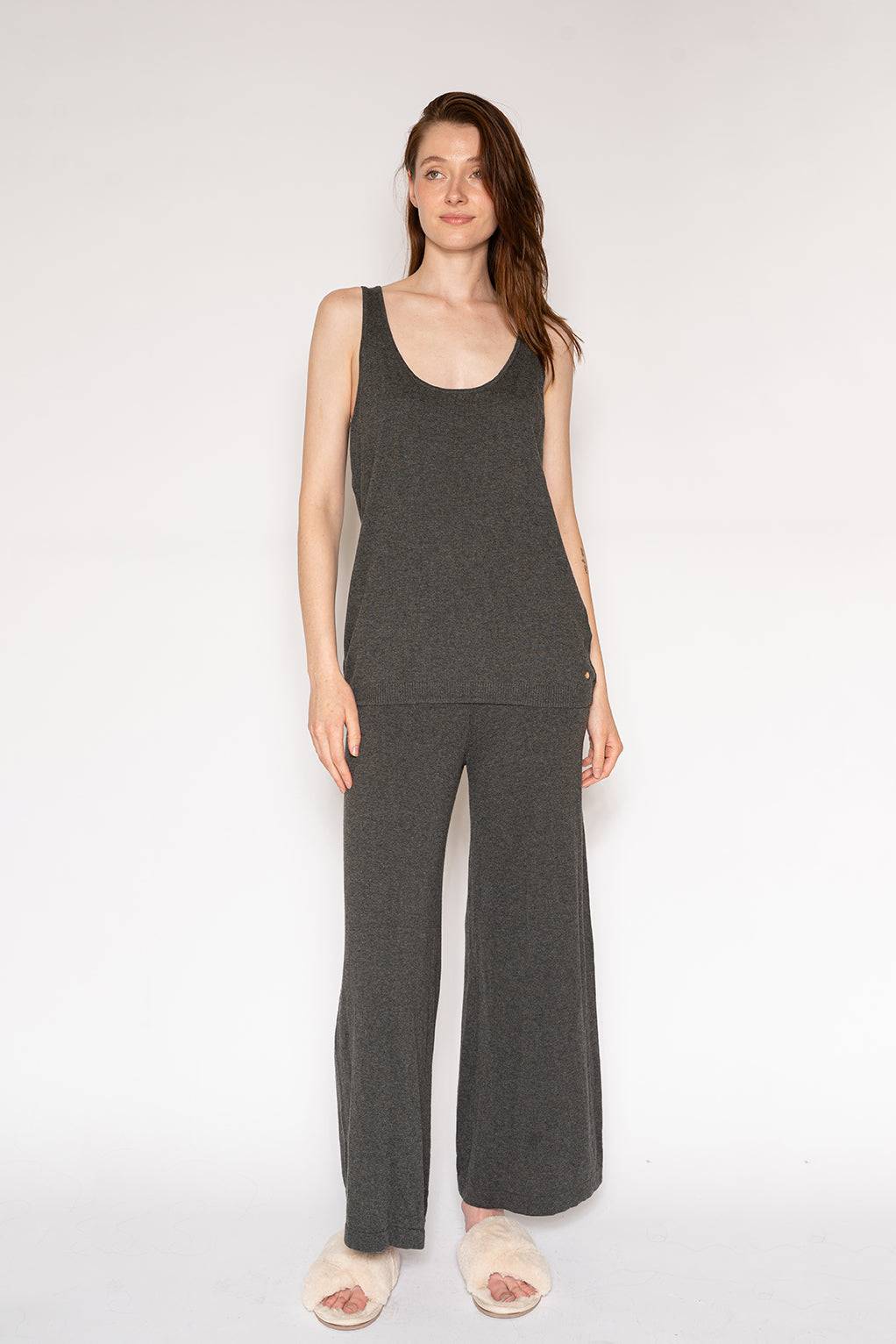 Sweater Knit Tank - LATTELOVE Co.