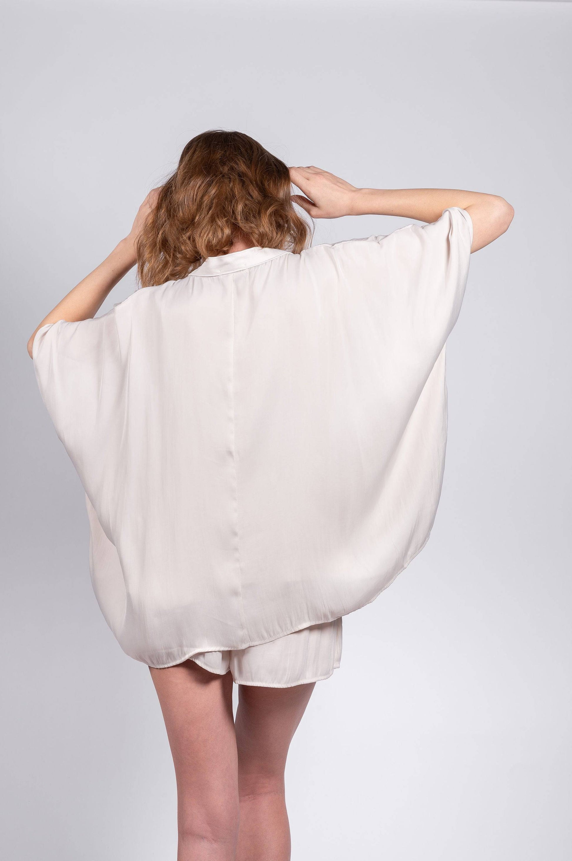 SATIN CAPE - LATTELOVE Co.