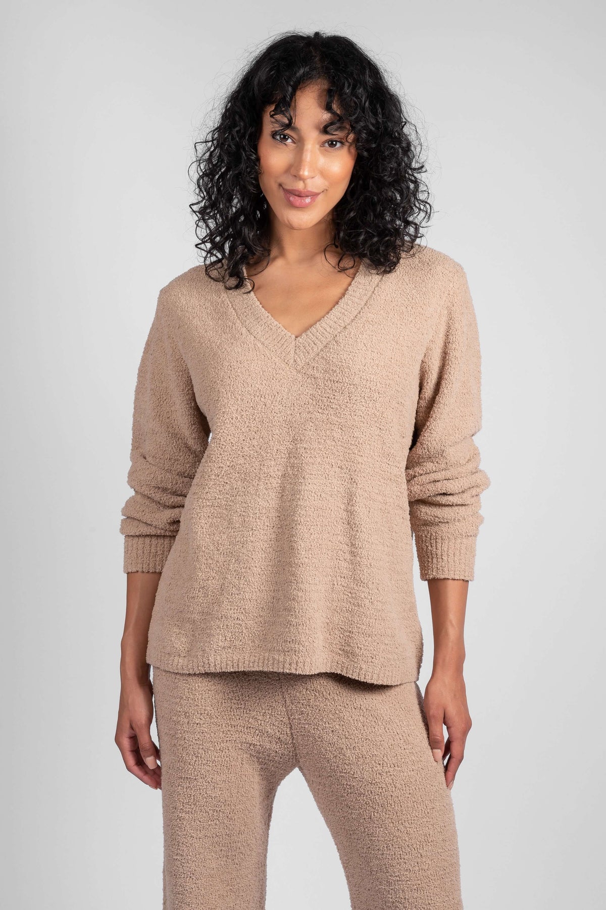 CHENILLE V-NECK - LATTELOVE Co.