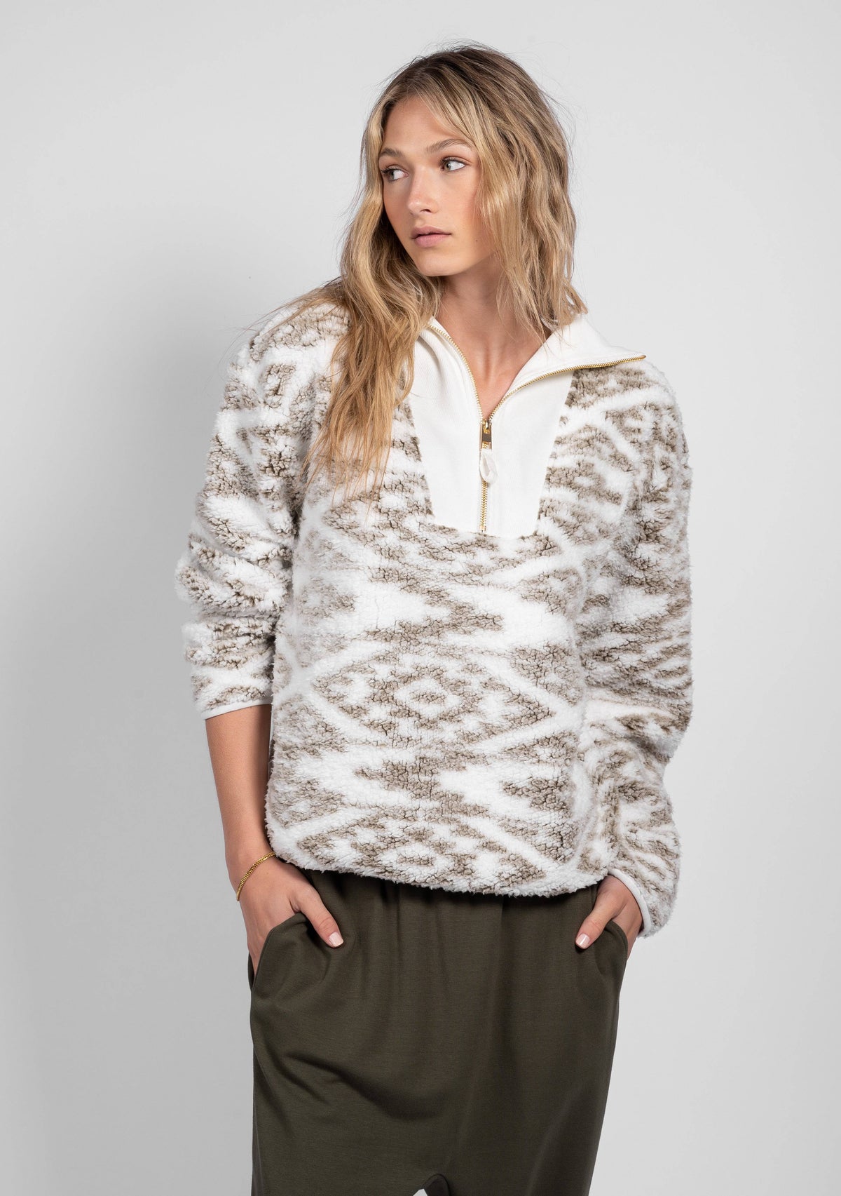 NORDIC SHERPA MOCK NECK - LATTELOVE Co.